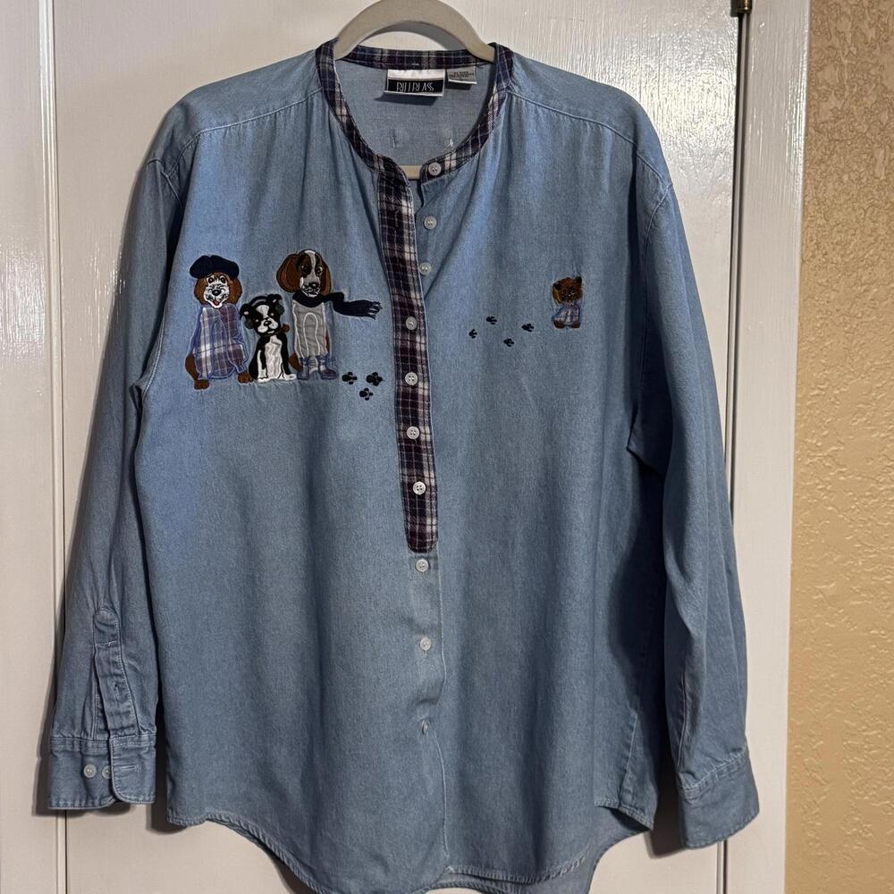 Vintage 90’s Bill Blass Women's Denim Shirt with Dog Embroidery Size Large - Picture 2 of 13